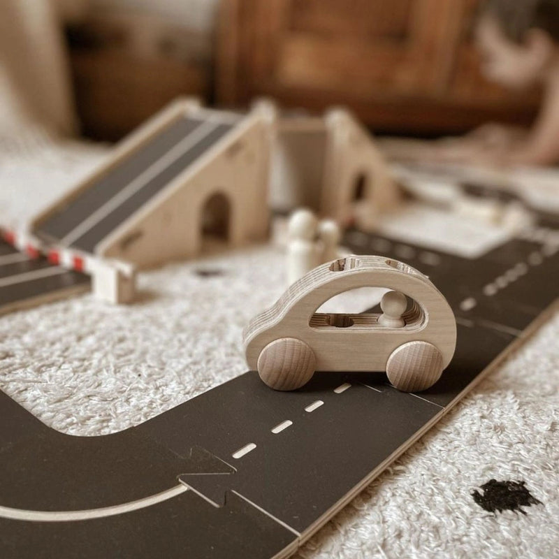 Wooden Car With Passengers