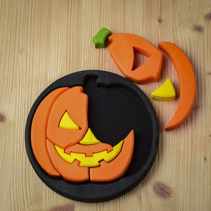 Round Halloween Puzzle - Black