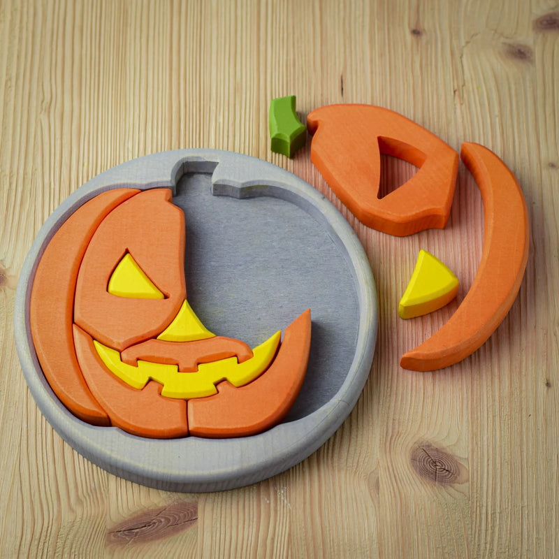 Round Halloween Puzzle - Grey