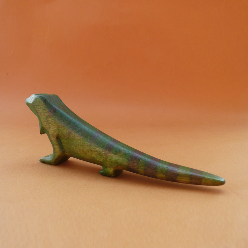 Wooden Iguana