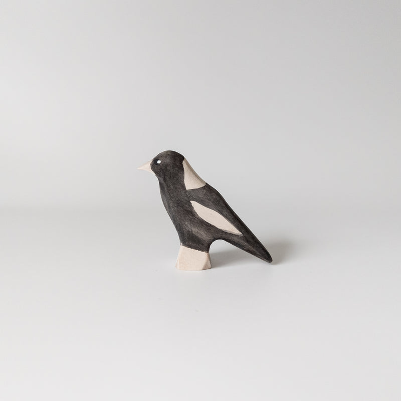 Wooden Magpie