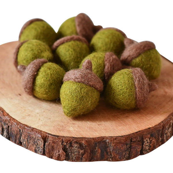Felt Acorns - Oak Green (10 Acorns)
